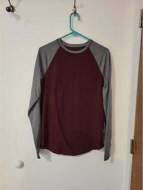 Goodfellow & Co Long Sleeve Raglan Shirt Medium